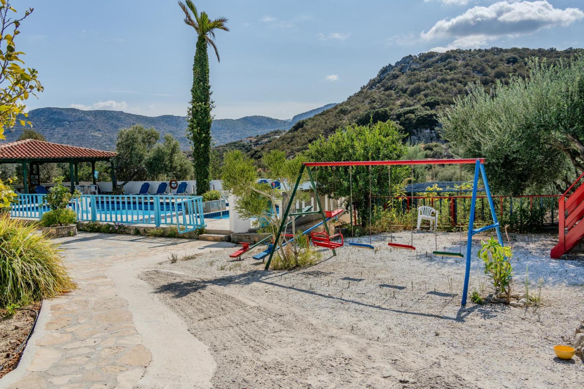 Athina Villas อิสตรอน ภายนอก รูปภาพ
