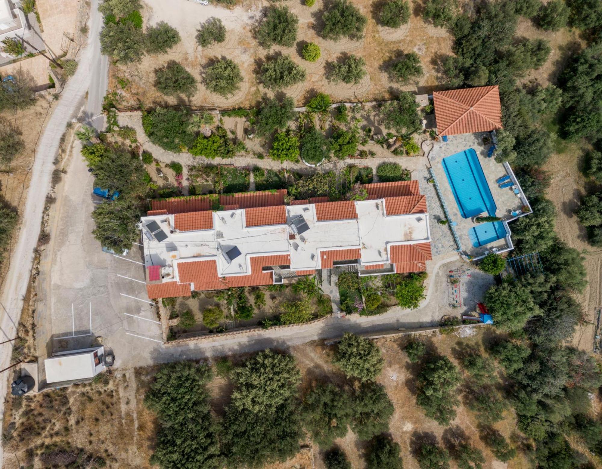 Athina Villas อิสตรอน ภายนอก รูปภาพ